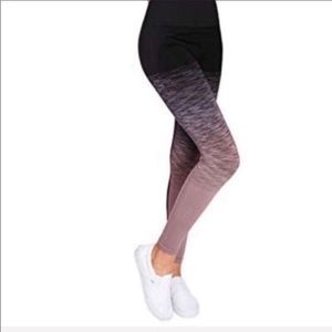 Victoria Secret Pink ombré leggings. NWOT